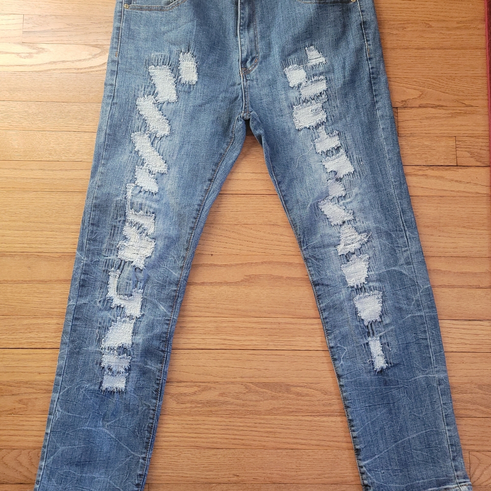 Stylish Distressed Skinny Jeans in Blue